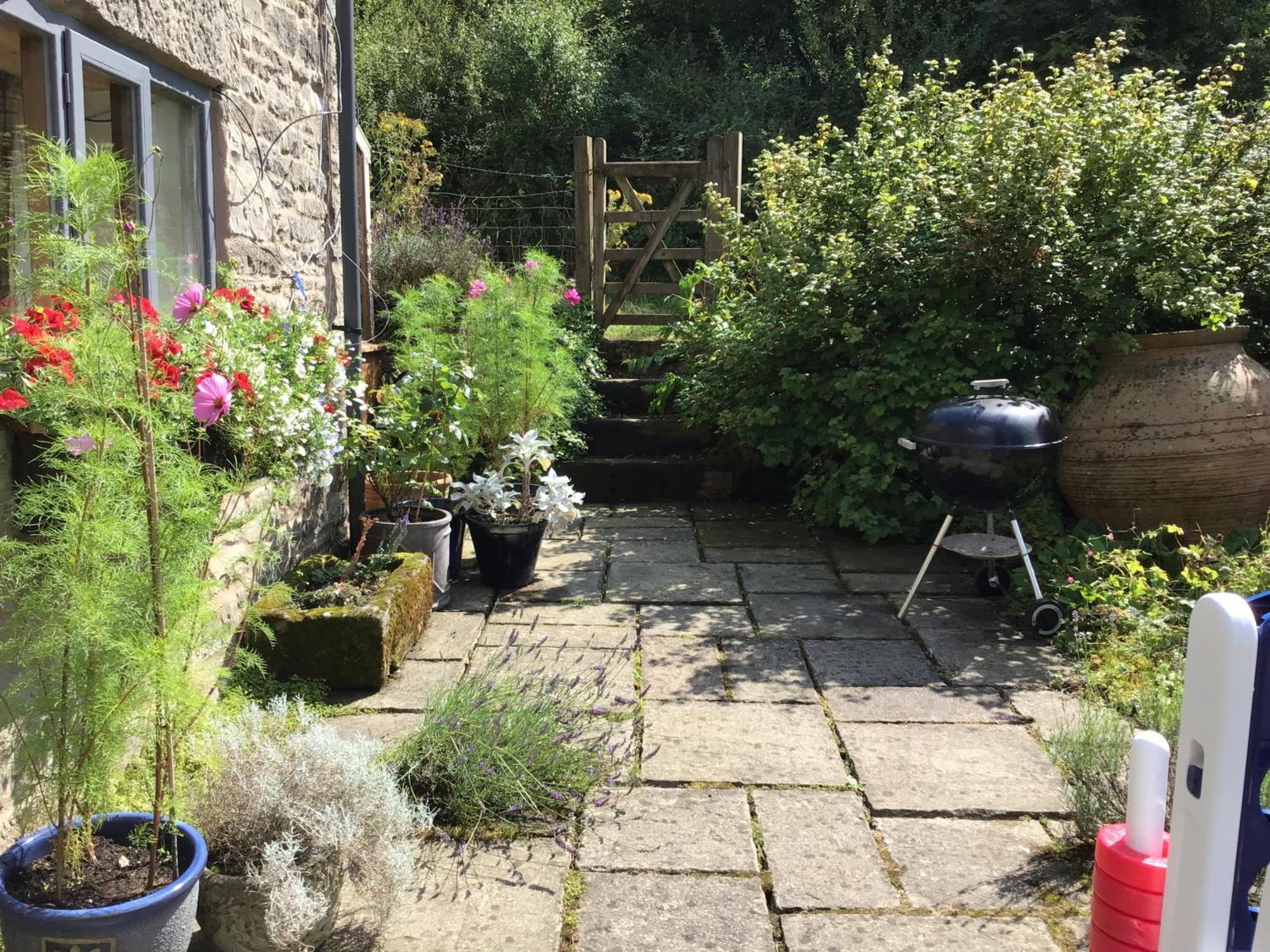 Lee House Farm Holiday Cottage With Possible Use Of Hot Tub Ninety Pounds A Session Waterfall Exterior photo